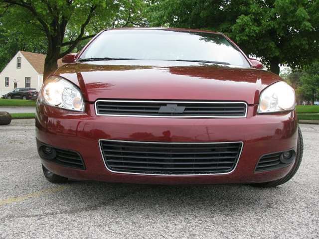 2010 Chevrolet Impala LT 4dr Sedan